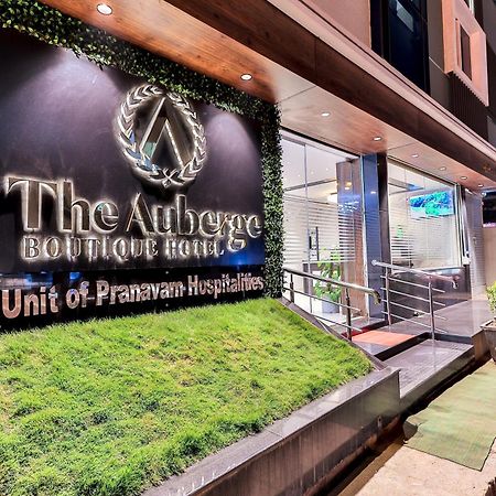 The Auberge Boutique Hotel - Manyata Tech Park Bangalore Bagian luar foto
