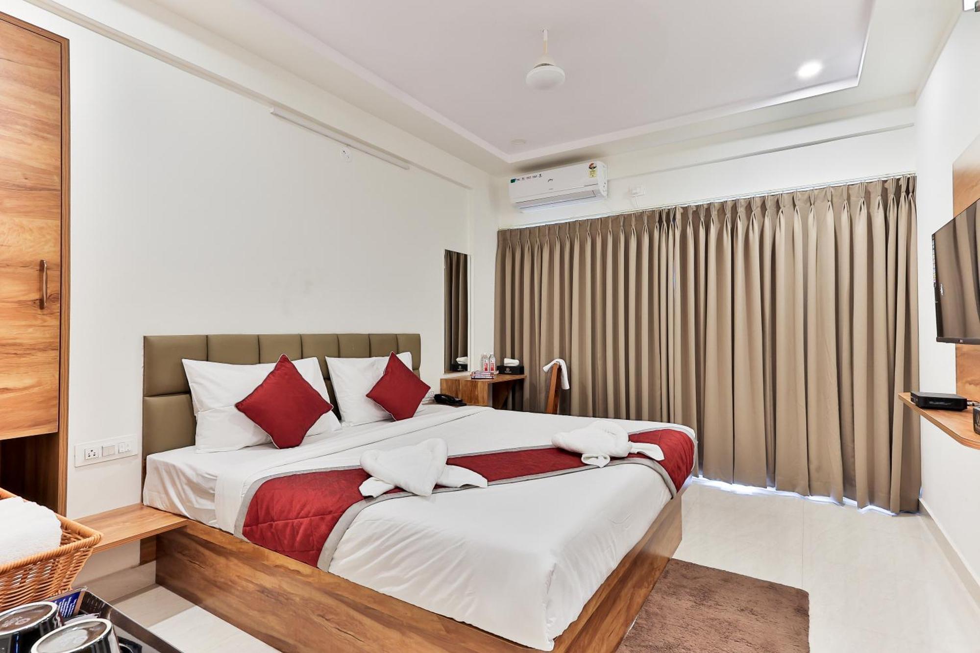 The Auberge Boutique Hotel - Manyata Tech Park Bangalore Bagian luar foto