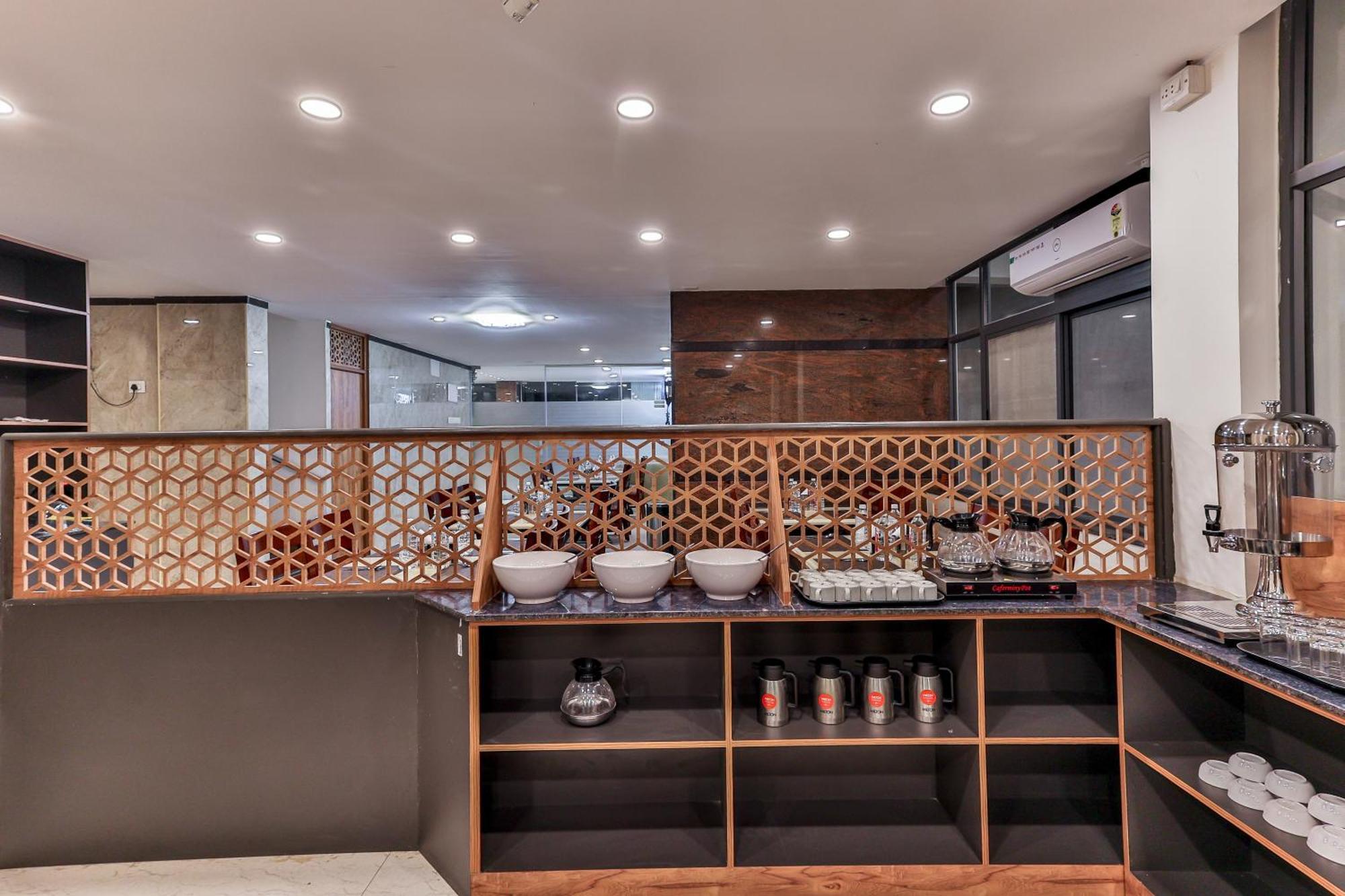 The Auberge Boutique Hotel - Manyata Tech Park Bangalore Bagian luar foto