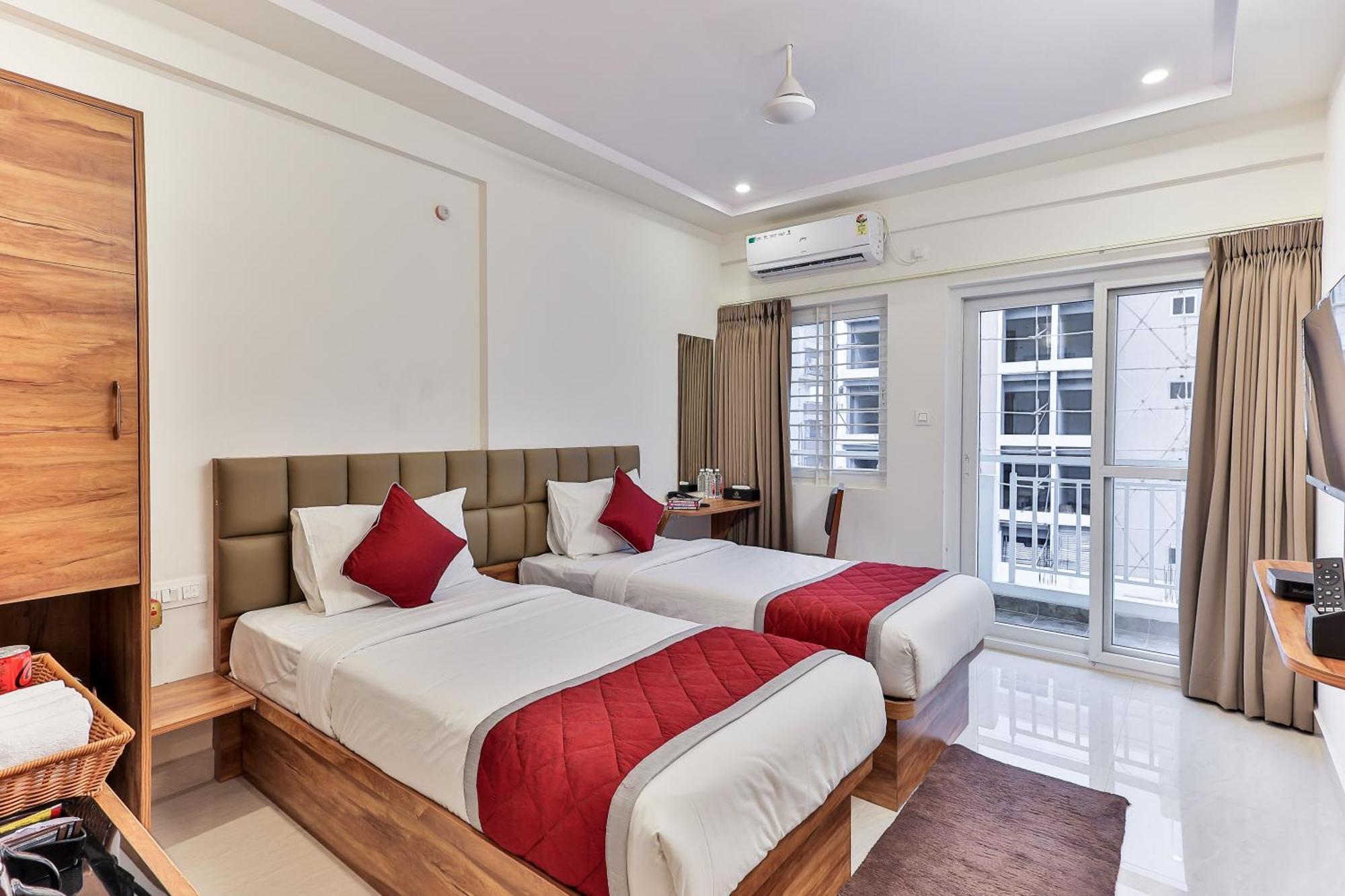 The Auberge Boutique Hotel - Manyata Tech Park Bangalore Bagian luar foto